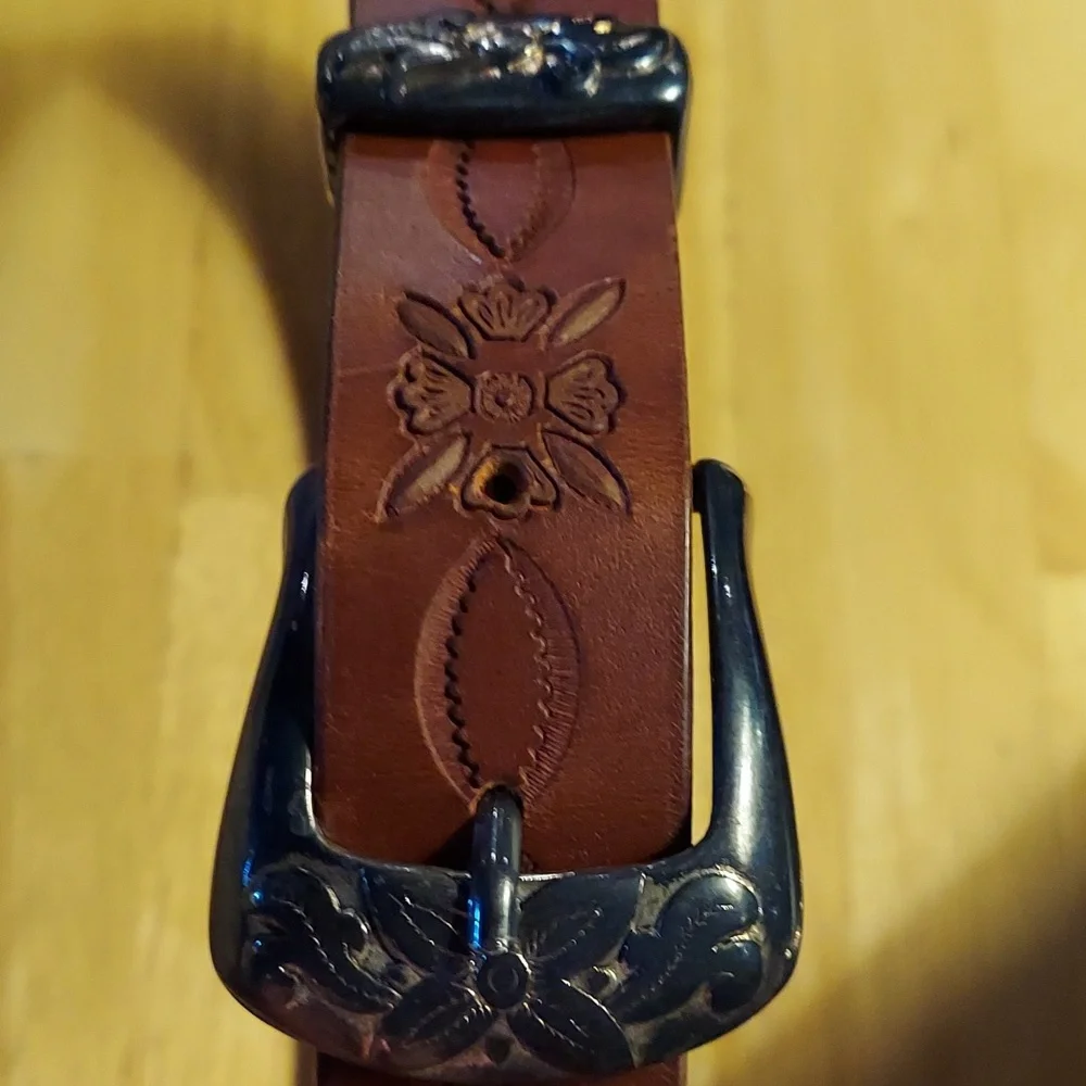 Vintage A.Brod Brown Tooled Leather Belt